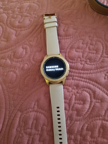 Samsung Galaxy Smart Watch Women Beige Strap Gold Hardware