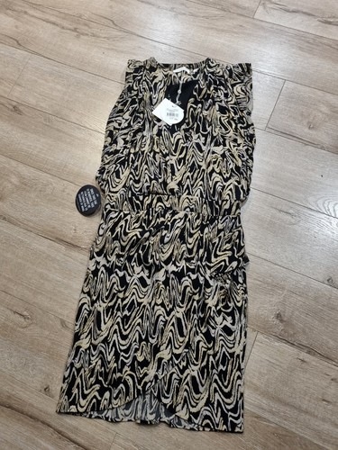 Sass And Bide Dress Size 12 Black And Gold Print Cap Sleeve good condition