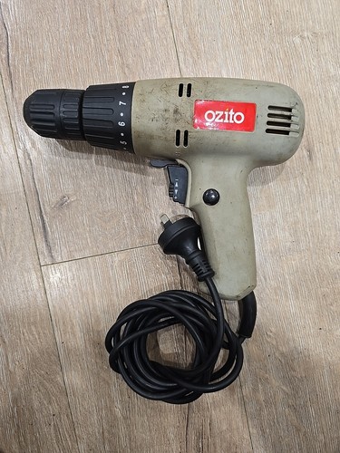 Ozito Impact Drill DDG-560V VSR DRIVER 280W 750RPM 10mm Multiple Speed Cord Used