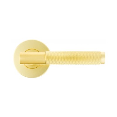 Ikonic Brushed Brass Knurled Privacy Lever Set