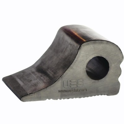 Goliath 140 x 100mm Black Rubber Wheel Chock Hardware