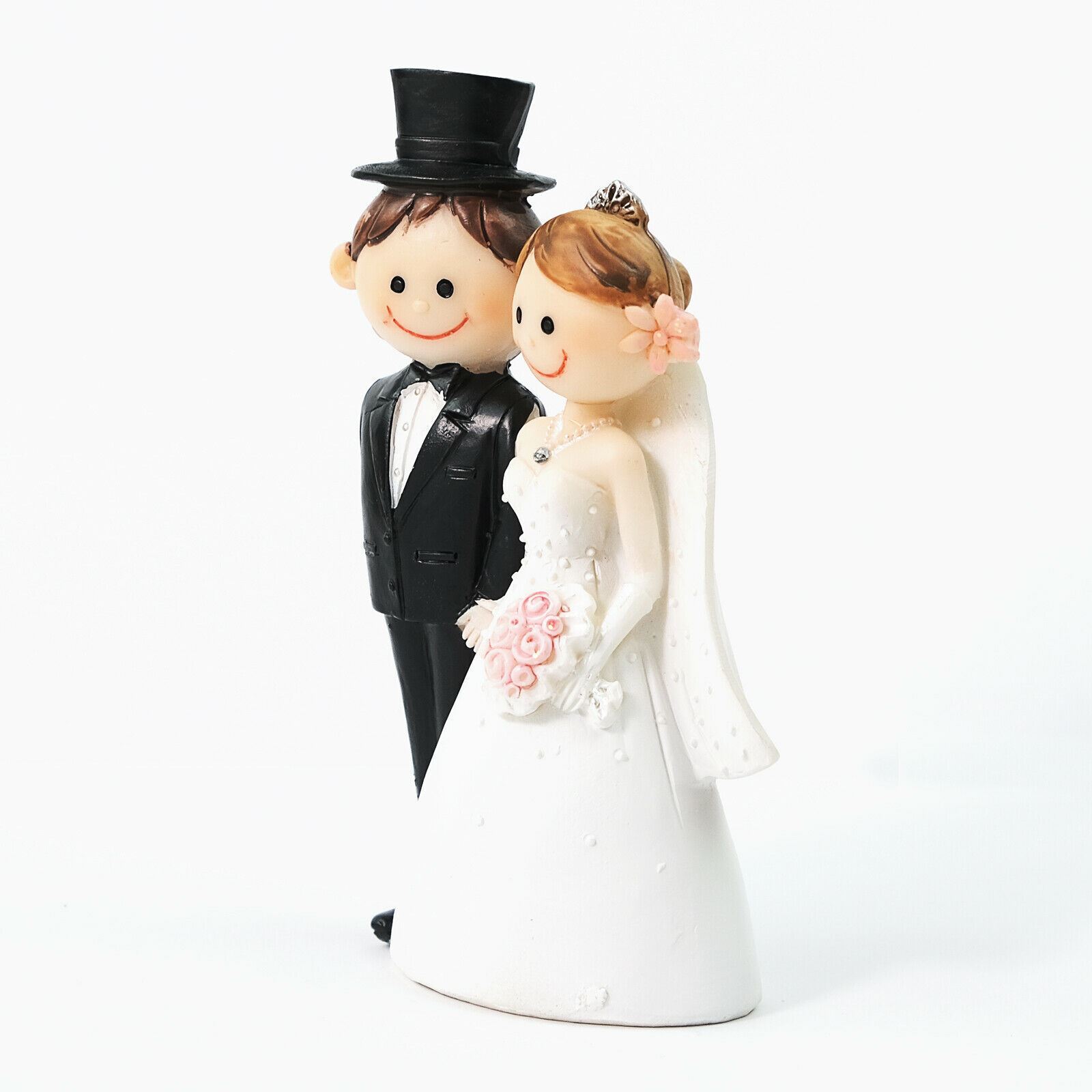 Gift King GKI Wedding Cake Topper Couple In Car Just Married Bride Groom Resin 1