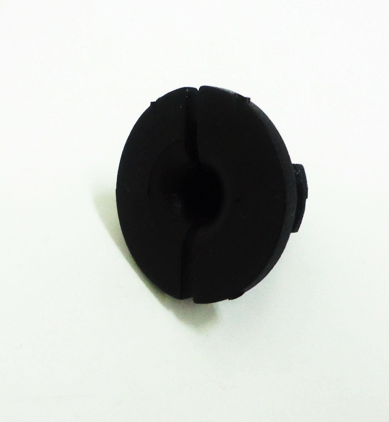 Holden Genuine Tail Lamp Quarter Panel Clip for Sedan VX Commodore 92144002 Car