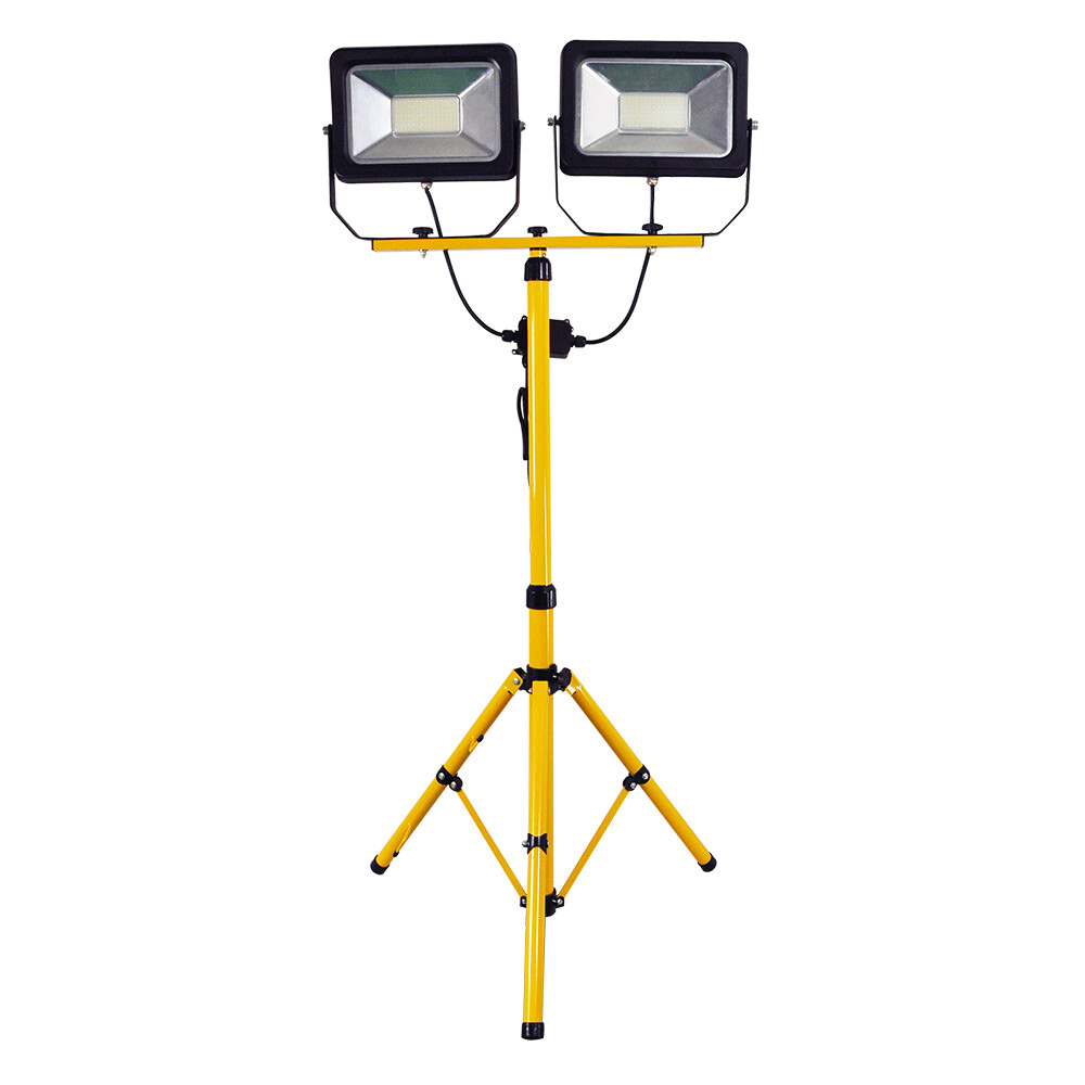 Ultracharge UR200FL30WS1 2x 30W LED Twin Floodlight 2400lm IP65 240V