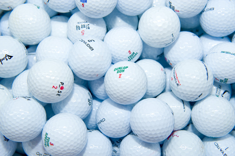 50 Mixed Golf Balls Mint / Near Mint / Standard Grade Golf Balls