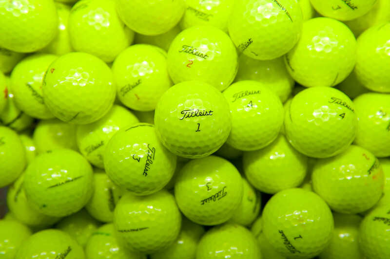 Titleist Pro V1 / V1X Yellow Golf Balls 1 Dozen 12 Mint Near Mint Grade