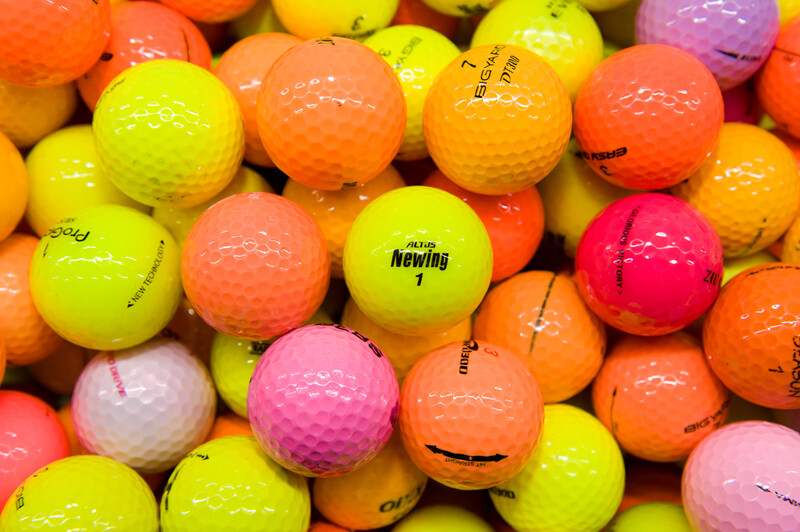 1 Dozen Mixed Colour Golf Balls 12 Near Mint AAA / Standard Grade