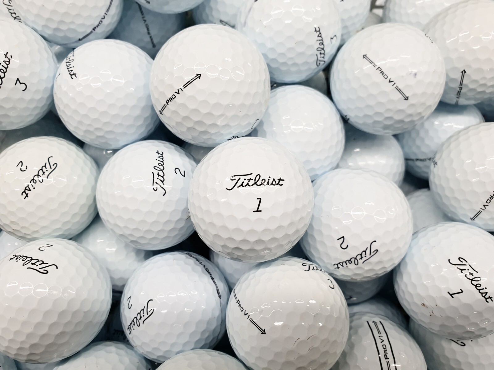 20 Titleist Pro V1 2022 Latest Model Golf Balls AAA / Standard Grade