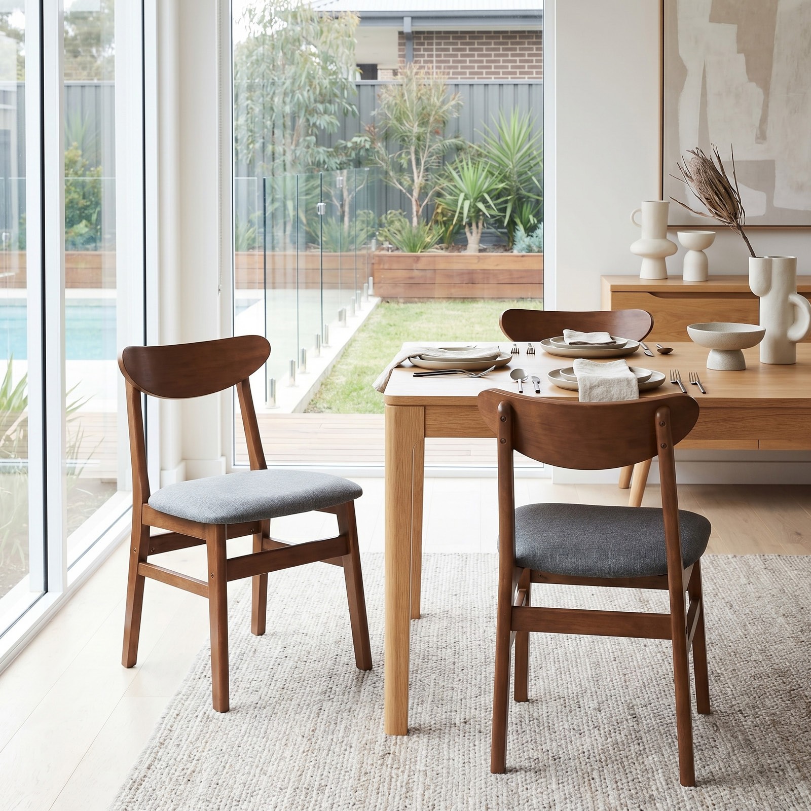 Levede 2x Dining Chairs Natural Wood Linen Upholstered Brown Indoor 150kg